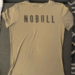 Women’s nobull tee